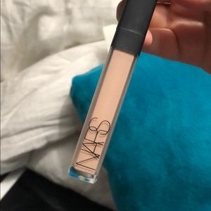 nars creamy concealer- light 2 vanilla